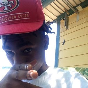 Meet your Posher, Mickee