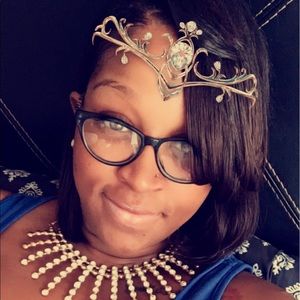 Meet your Posher, Tina