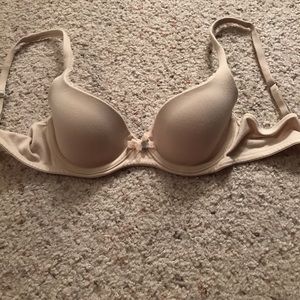 6 listings for $20! Body by Victoria Lined Demi