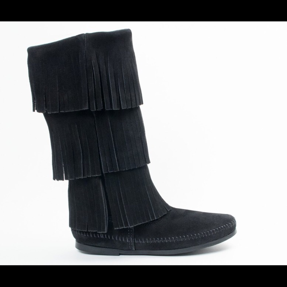 Minnetonka 3 Layer Fringe Moccasin Boots