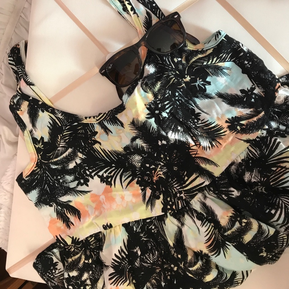 Tropical flowy romper