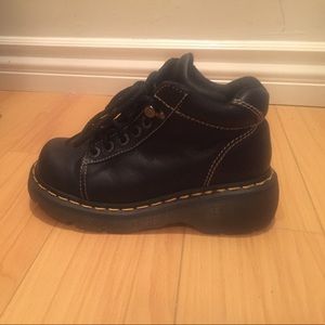 Dr Martens size US 5 round toe shoes