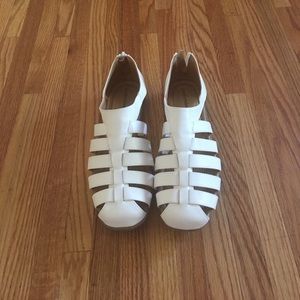 Leather fisherman's sandals