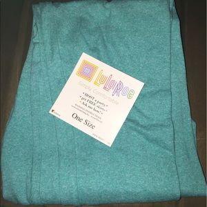 Blue/green Lularoe OS leggings