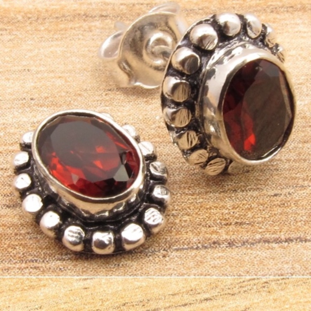Garnett Earrings 925 stamped