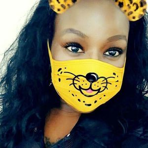 Meet your Posher, Sade