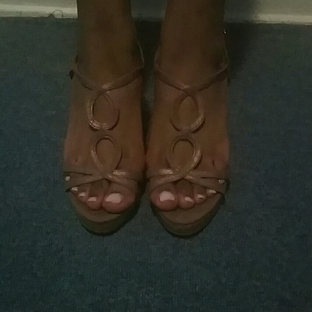 Strapped heeled sandals