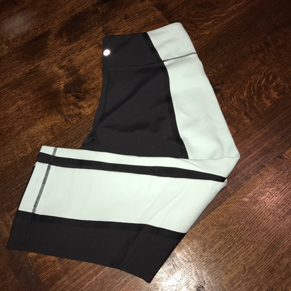 luLu Lemon Capri leggings