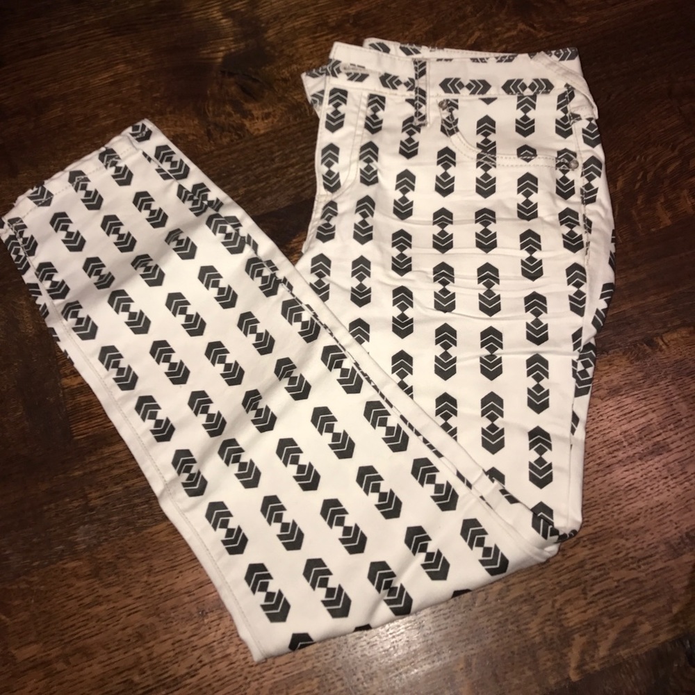 Patterned jeans