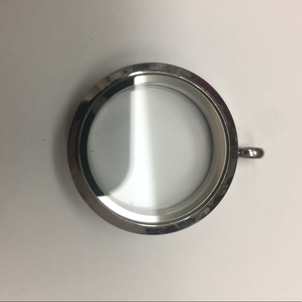 Silver Origami Owl Locket and chain