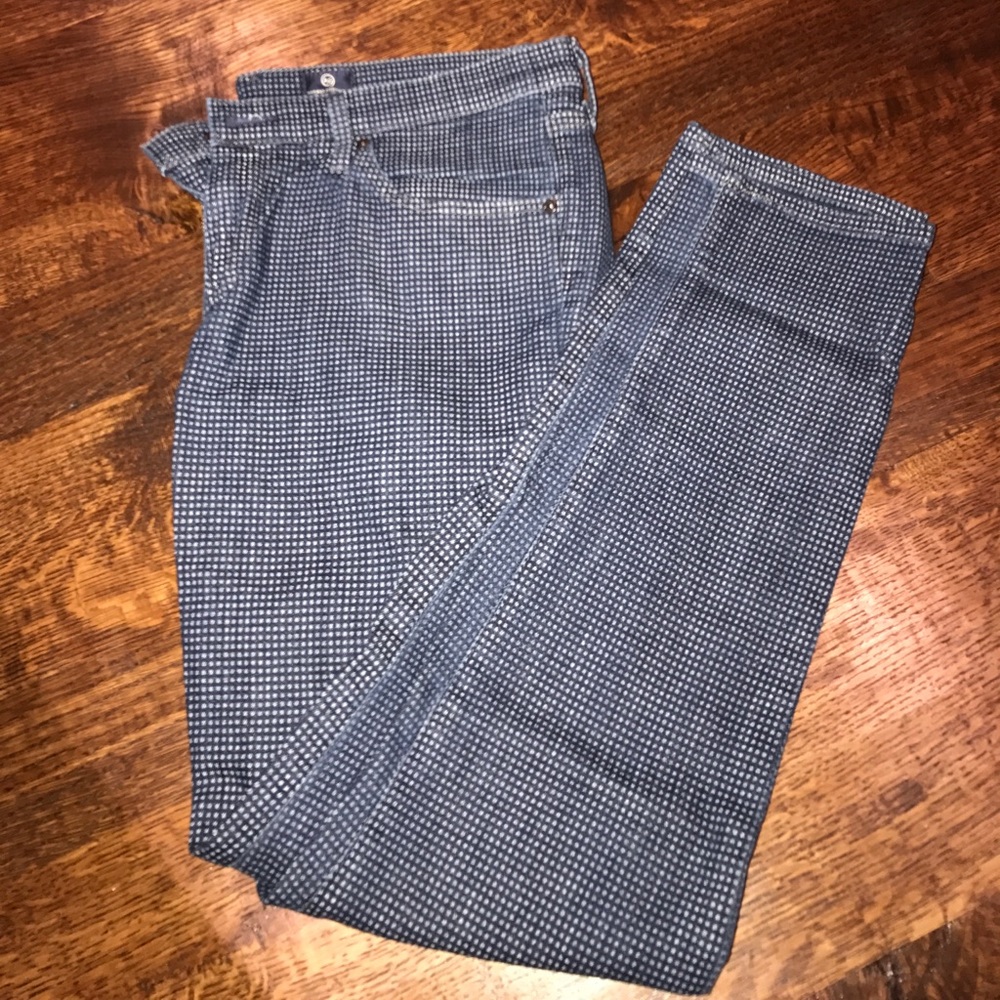 Patterned blue jeans