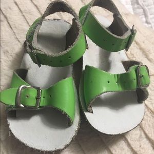 Salt water Sandals size toddler 6