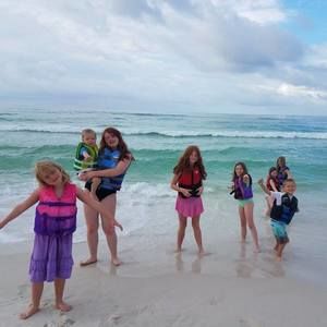 Meet your Posher, Amy