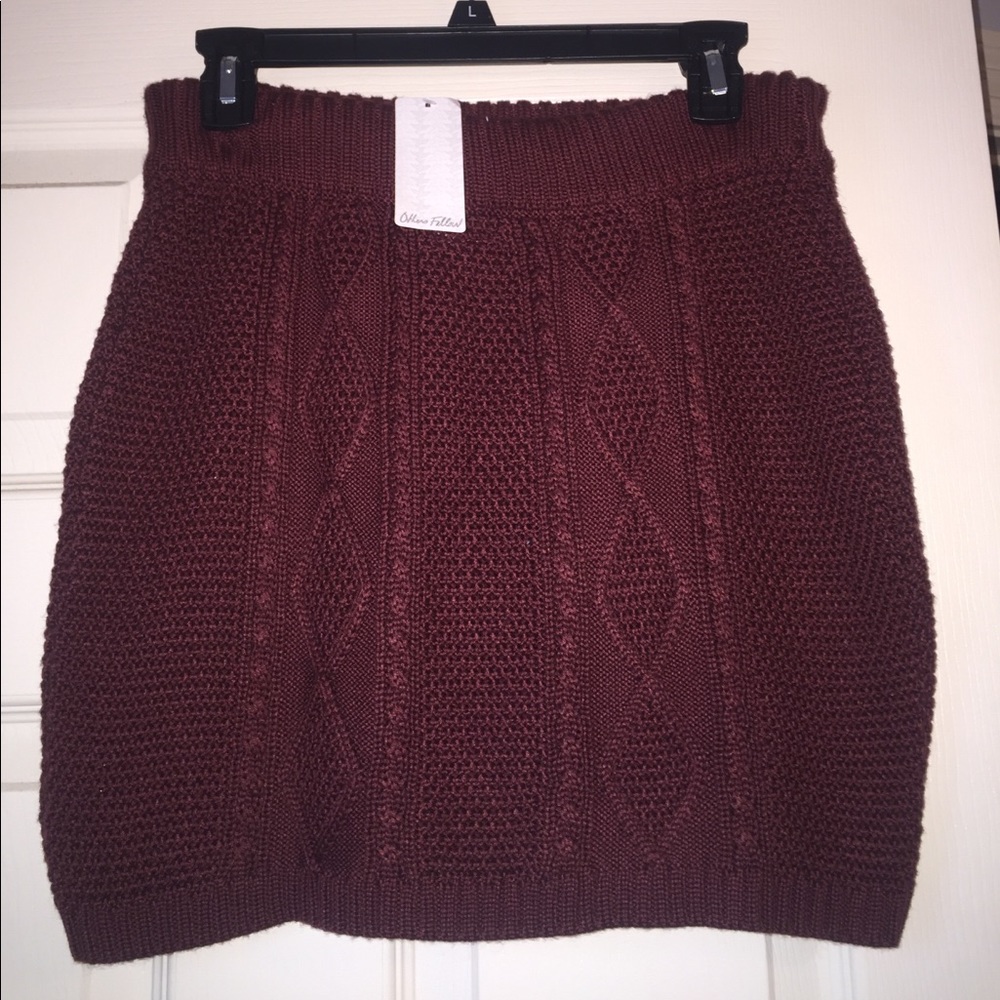 Libby Story Maroon skirt