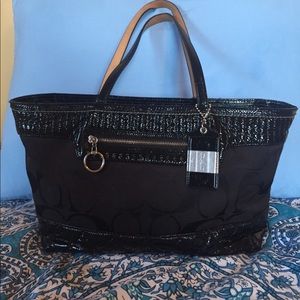 *Coach Poppy Purse