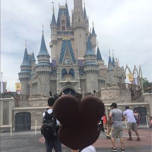 Meet your Posher, Danielle