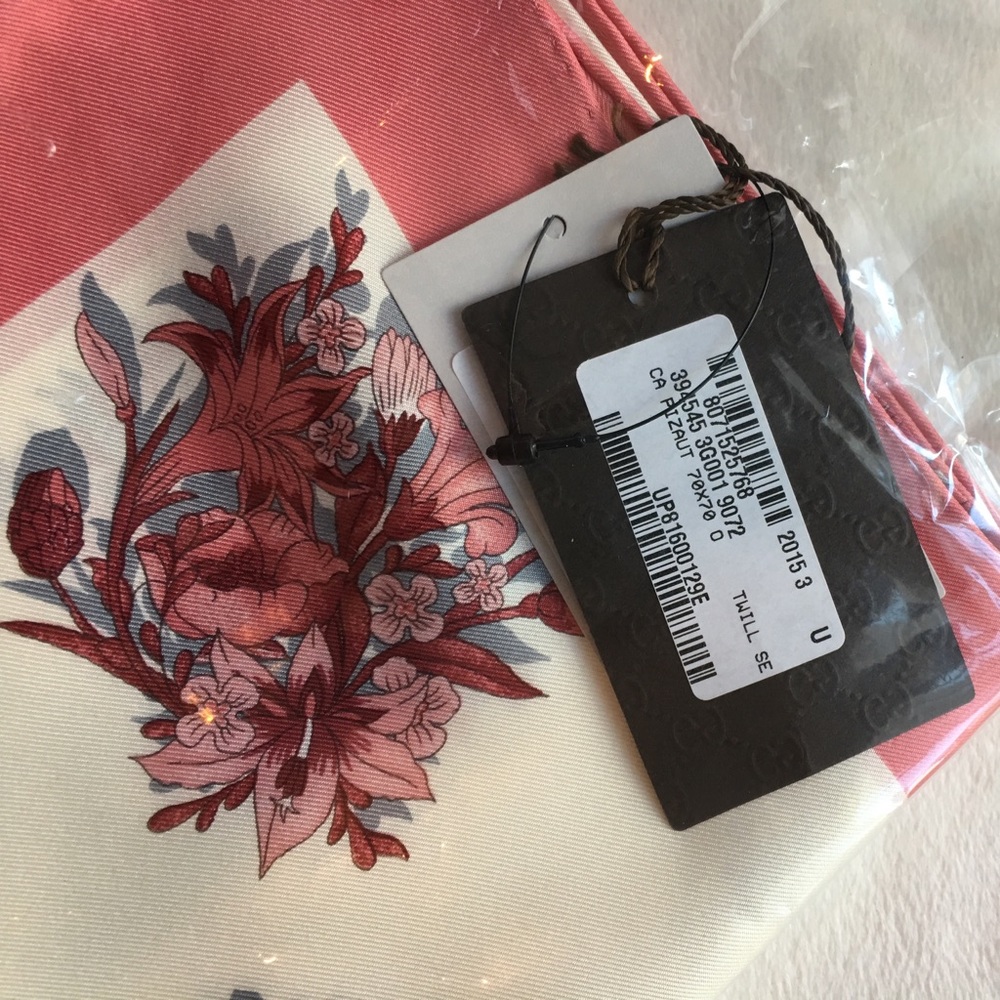Gucci Scarf - Picture 2 of 6