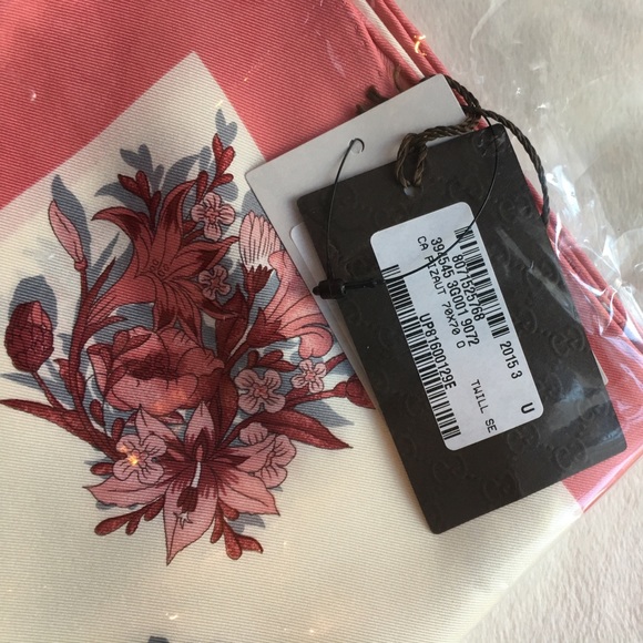 Gucci Scarf - Picture 2 of 6