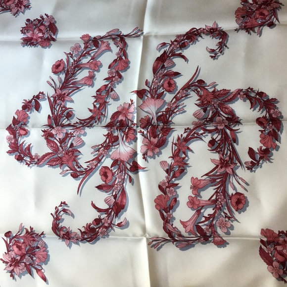 Gucci Scarf - Picture 6 of 6