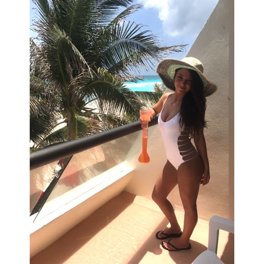 Sexy white one piece!!