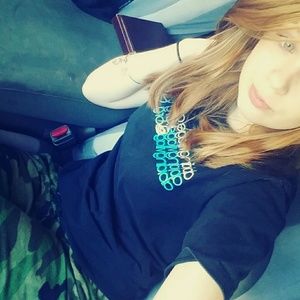 Meet your Posher, Katelyn