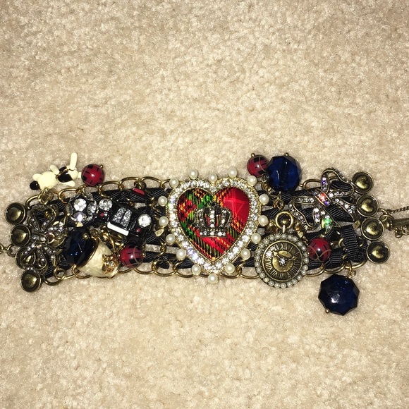 Betsey Johnson Bracelet - Picture 1 of 2
