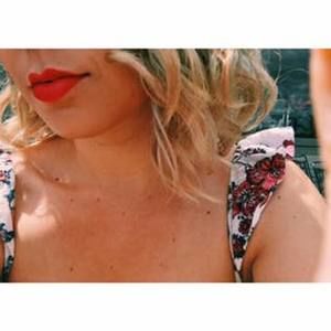 Meet your Posher, Justine