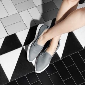 Everlane Street Shoe in Grey