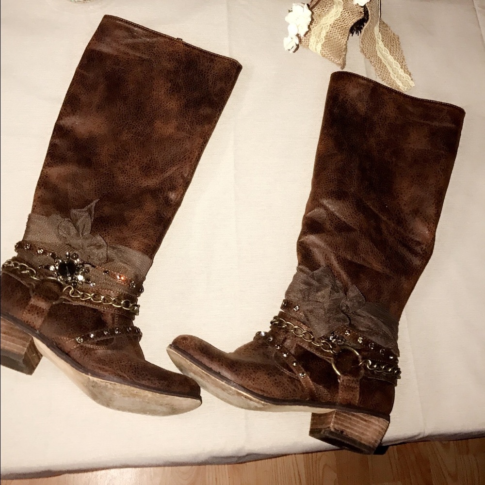 Boots with bling!