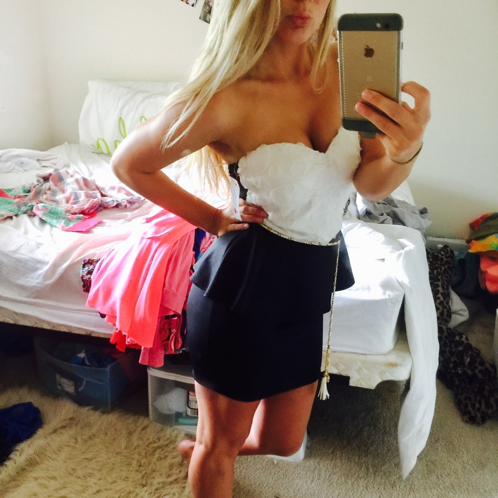 White & black bodycon dress