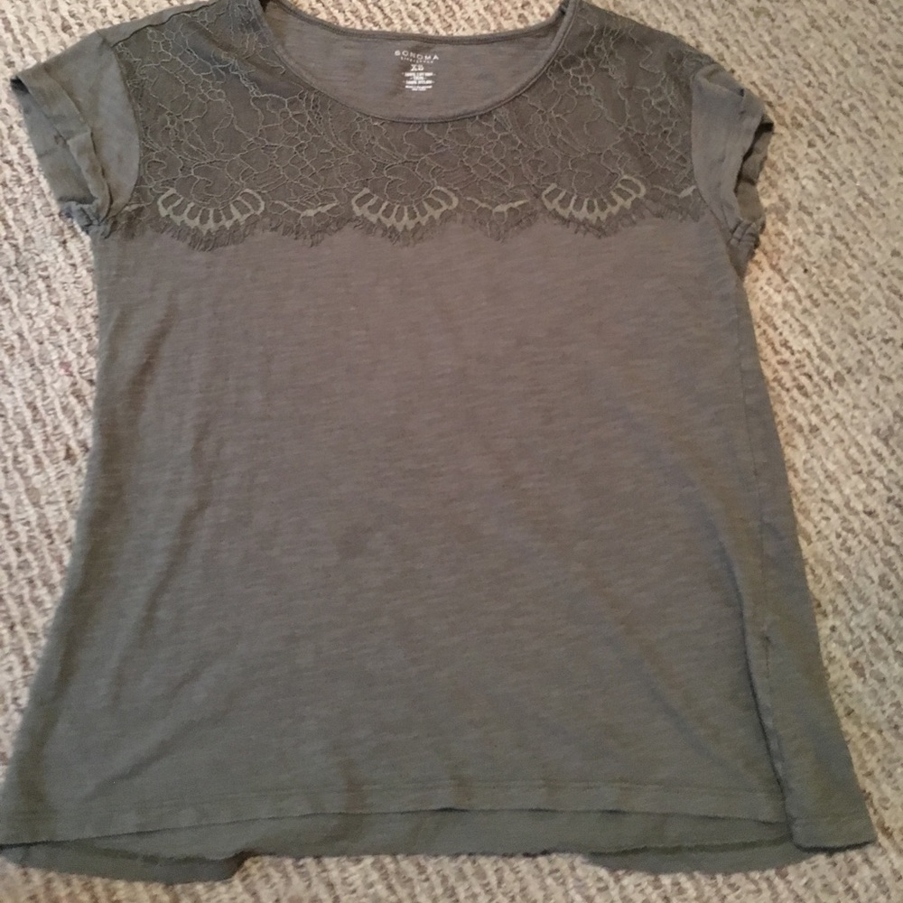 Green short sleeve top
