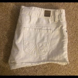 American Eagle White Shorts SIZE 10