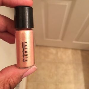 Mac Melon pigment