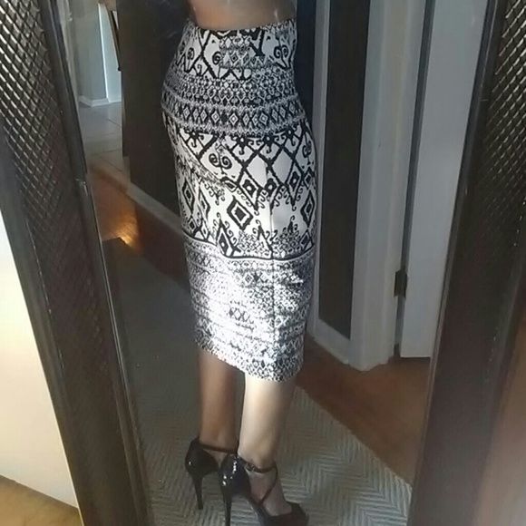 Tribal print pencil skirt - Picture 2 of 4