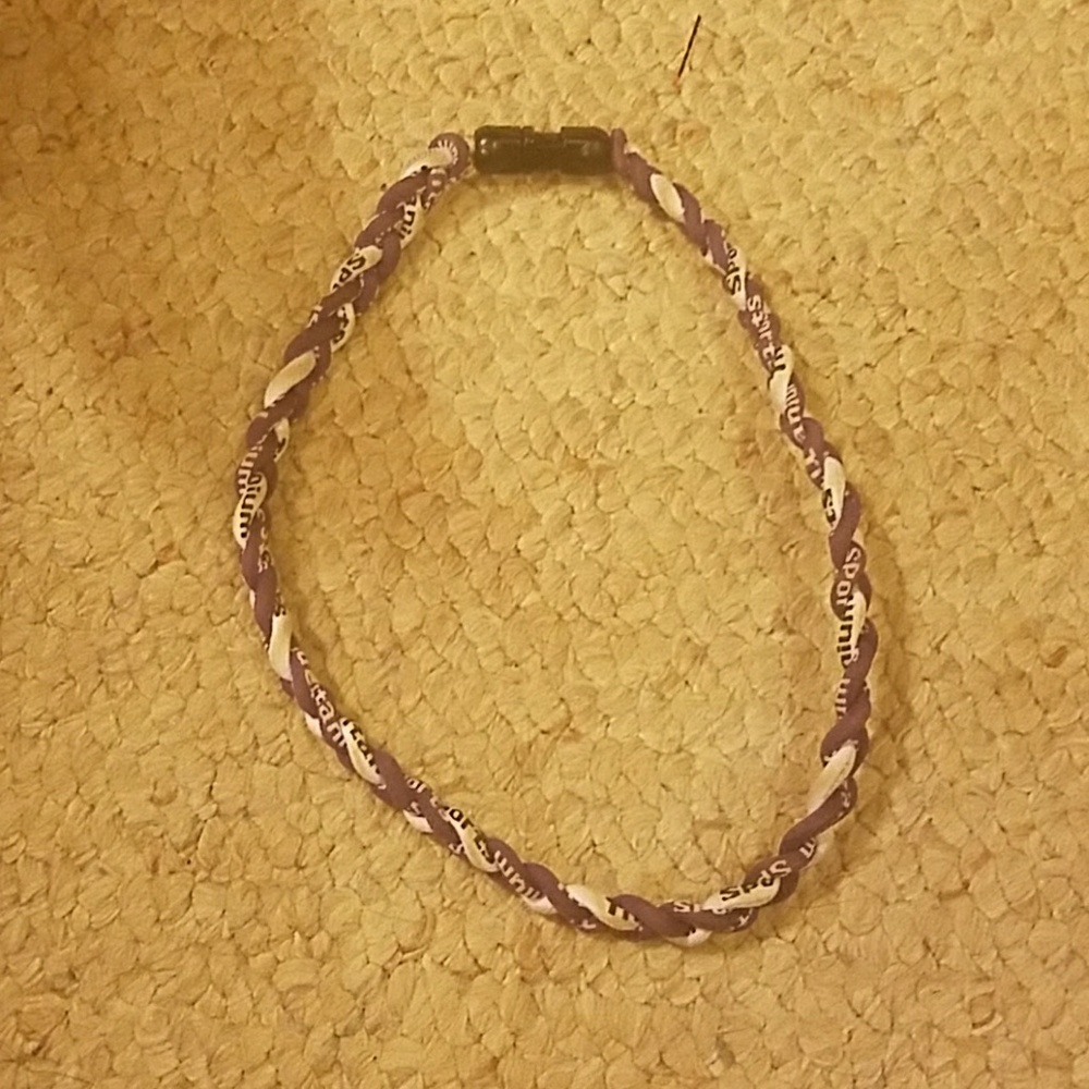 Althetic Necklace
