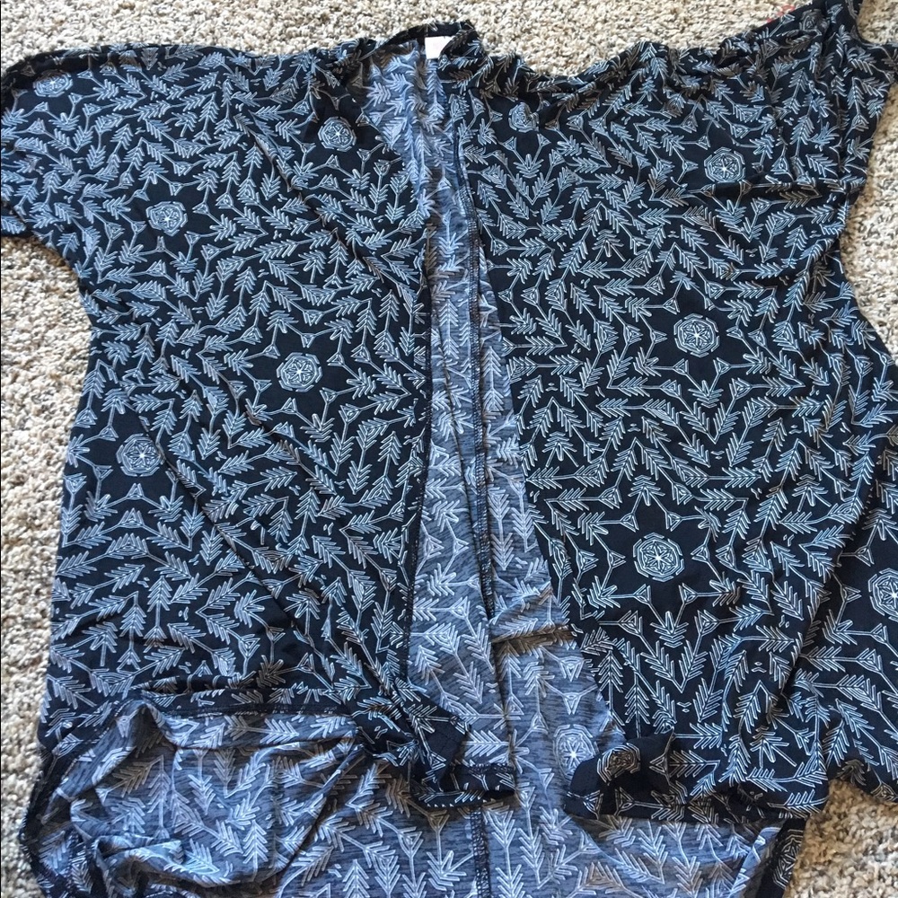 Lularoe small Lindsey