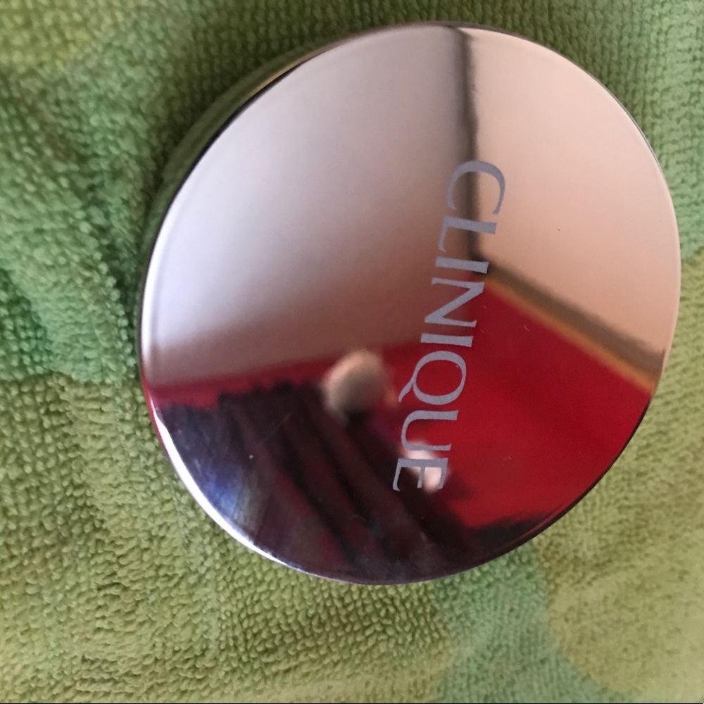 Empty Clinique powder foundation