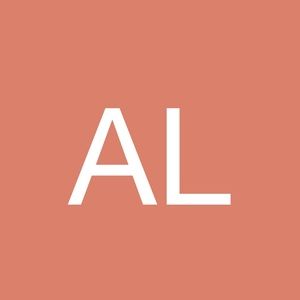 Meet your Posher, Alejandra