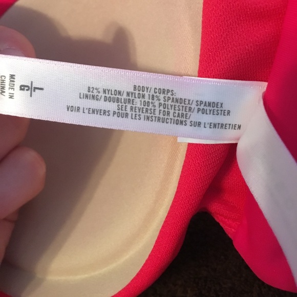 hot pink bathing suits top with removable strap - Picture 3 of 3