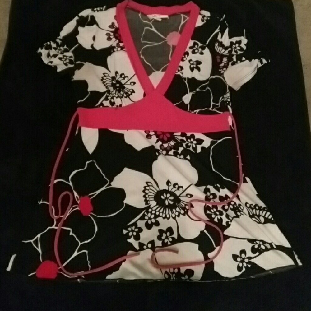 Ally B. Blouse