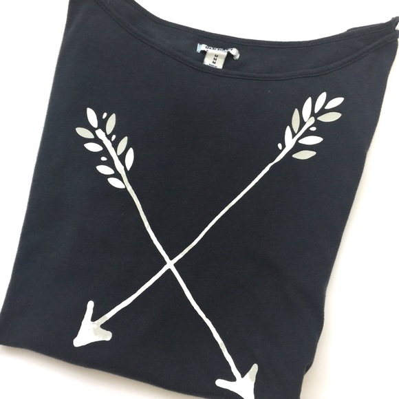 Old Navy Tops - Long Sleeve Arrow Graphic Tee