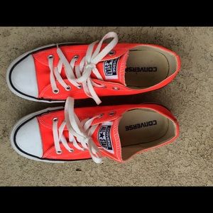 Bright orange converse size 9 women's BRAND NEW