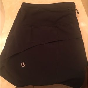 Black Lulu Shorts