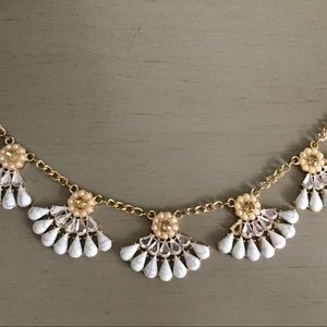 White statement necklace