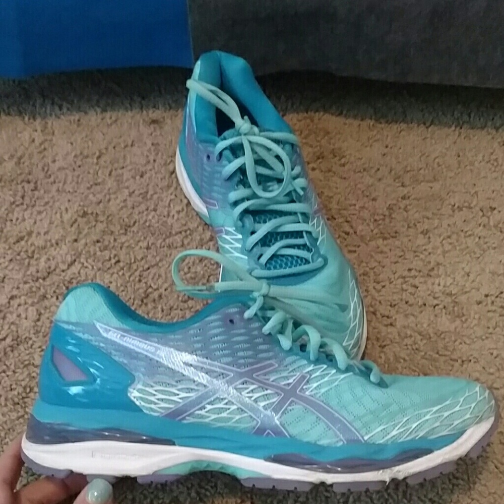 Asics gel nimbus 18 size 9 running shoe