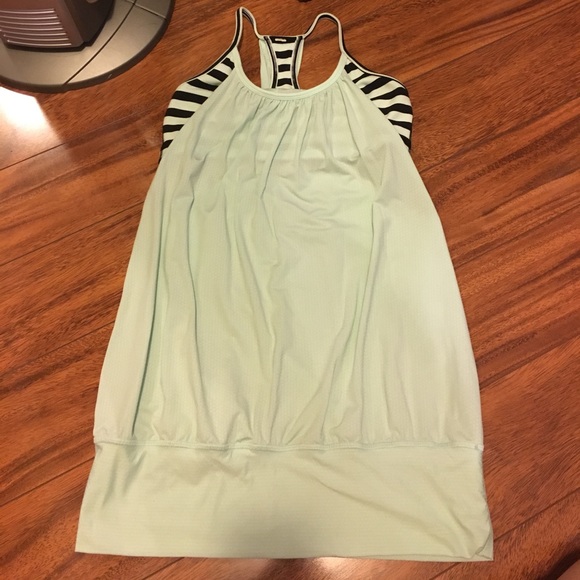 Lululemon no limits tank top - Picture 2 of 5