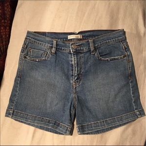 Levis 515 shorts