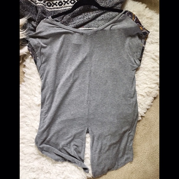 Split Back Top - Picture 2 of 2