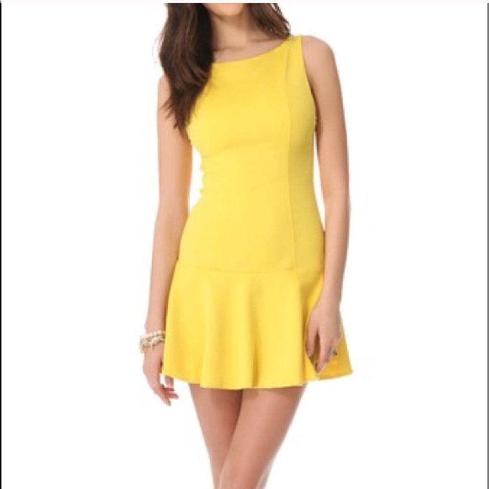 Re-Posh Alice + Olivia yellow drop waist dress