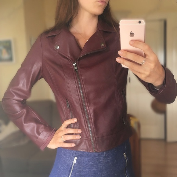 SALE Classic Leather Look Jacket w/ Quilted Detail - Picture 2 of 4